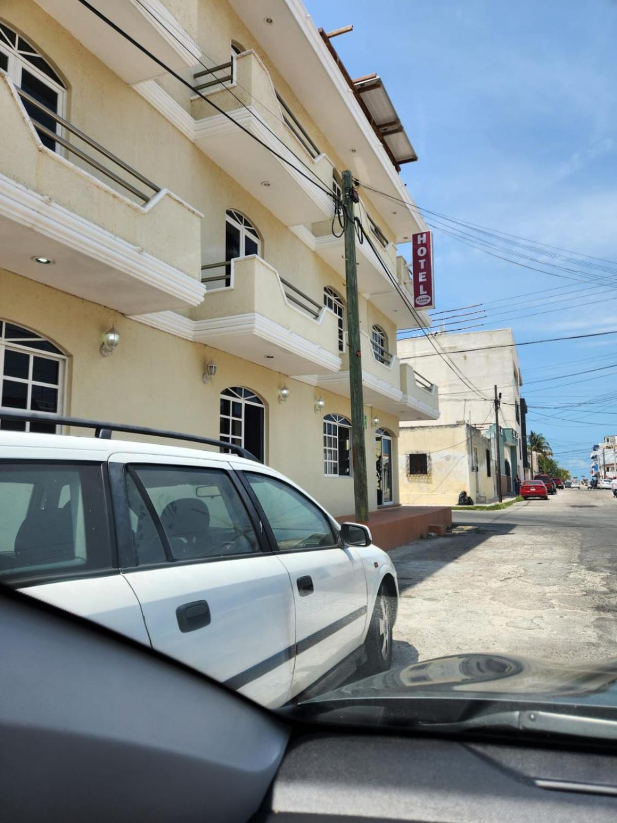 Hotel Baroni 普罗格雷索 外观 照片