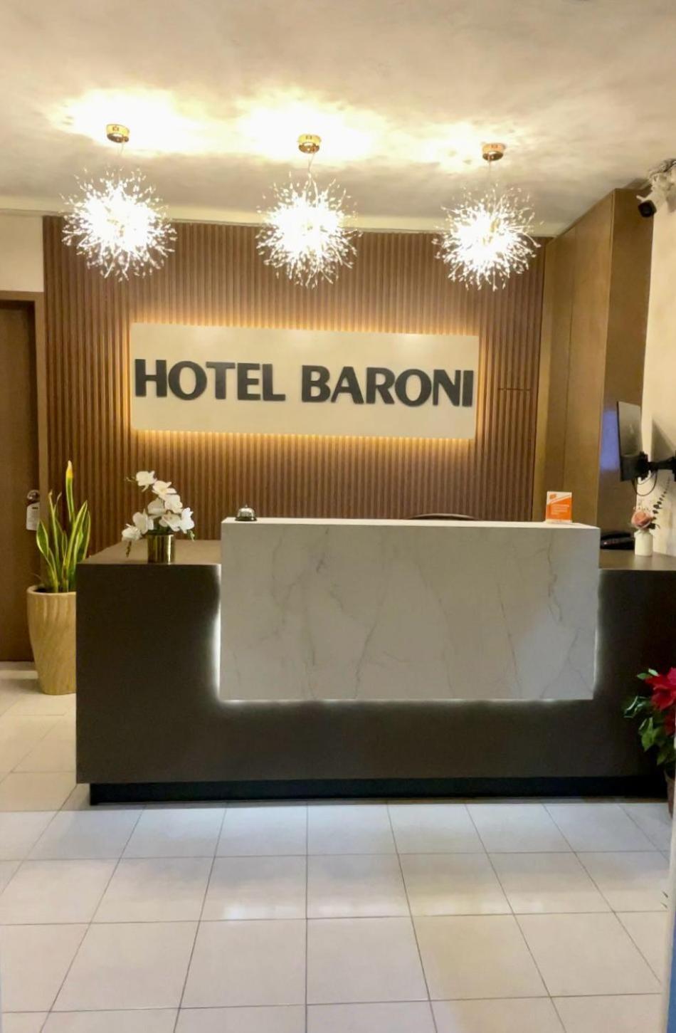 Hotel Baroni 普罗格雷索 外观 照片